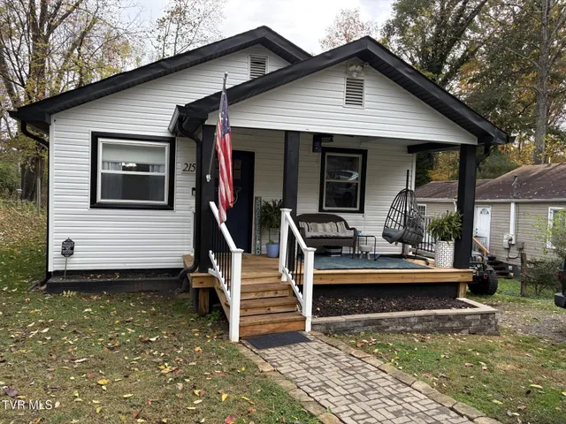 $239,900 | 215 Stafford Street, Bristol, TN 37620