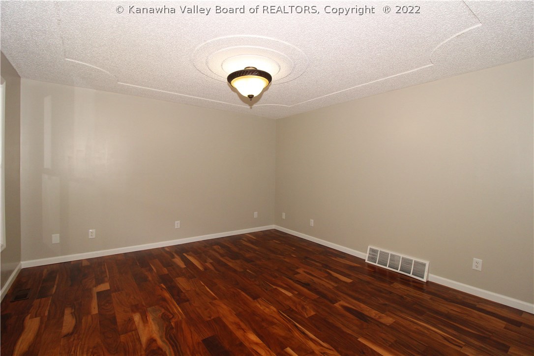 3835 Ridgeview Nellis Road Ridgeview, WV 25169 - Photo 9 of 17 Gallery Image 9