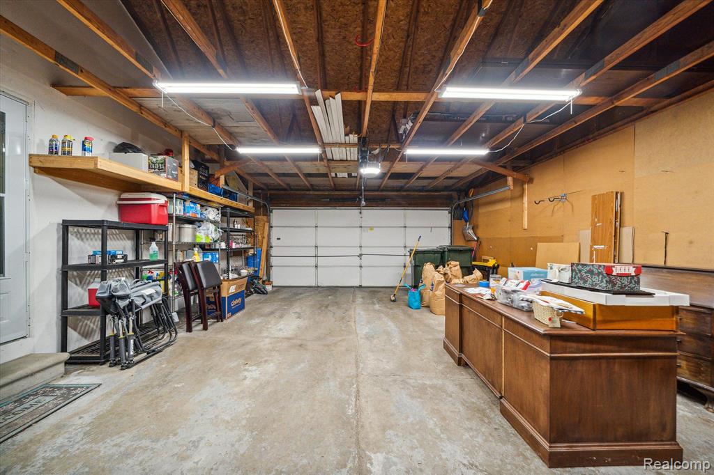 2951 Dearborn Avenue Rochester Hills, MI 48309 - Photo 24 of 33
