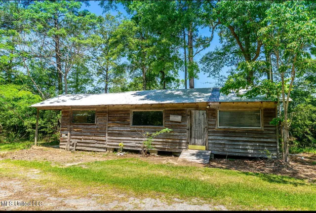 $225,000 | 522 Southgate Road, Hattiesburg, MS 39401