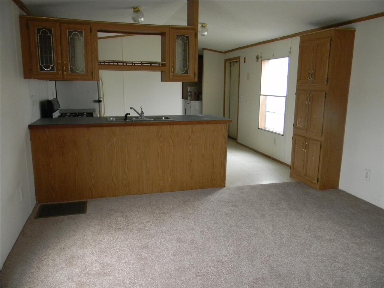 30 Kendall Pond Road, Unit 35 Derry, NH 03038 - Photo 4 of 6 Gallery Image 4