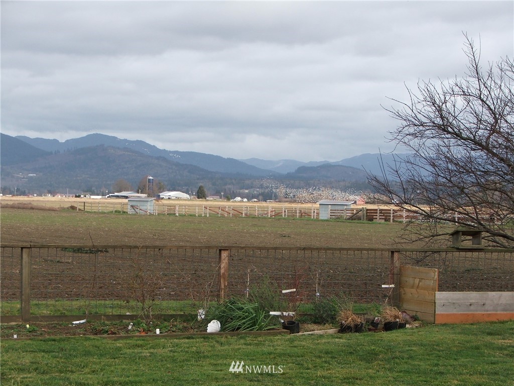 14715 Allen West Road Bow, WA 98232 - Photo 3 of 24 Gallery Image 3