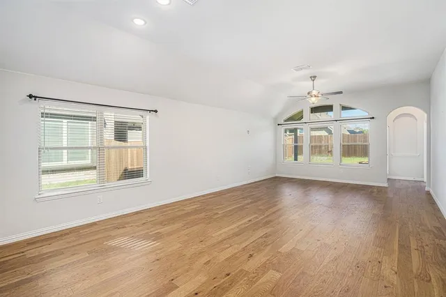 $2,595 | 2805 Chestnut Lane, Melissa, TX 75454