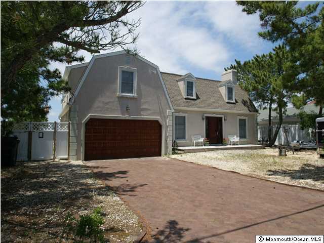 340 Bay Lane Mantoloking, NJ 08738 - Photo 1 of 16 Primary Photo
