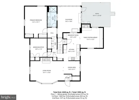 a black and white photo of a picture