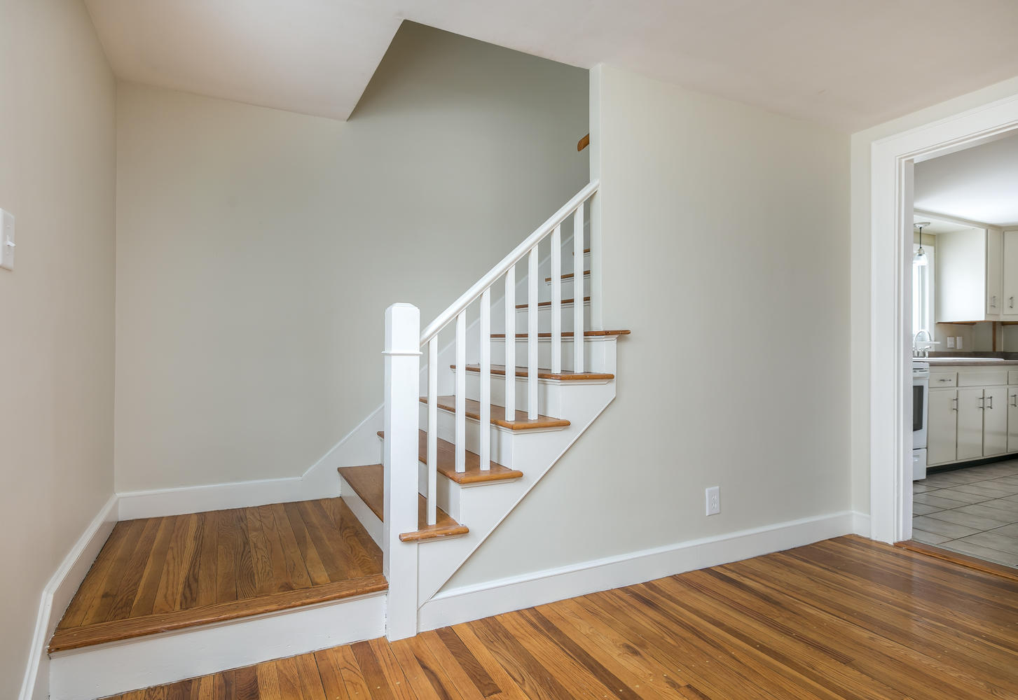 29 Frances Street Portland, ME 04102 - Photo 24 of 59 29 Frances St Portland ME-large-024-003-