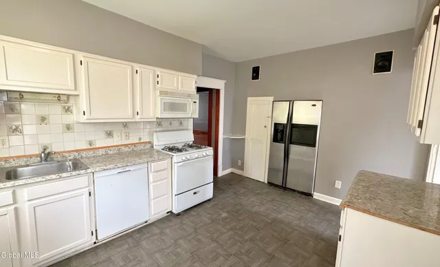 $260,000 | 2220-2222 Campbell Avenue, Schenectady, NY 12306