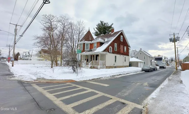$260,000 | 2220-2222 Campbell Avenue, Schenectady, NY 12306