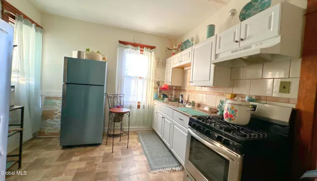 $260,000 | 2220-2222 Campbell Avenue, Schenectady, NY 12306