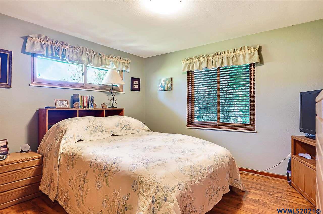 1620 27th Avenue Southwest Albany, OR 97321 - Photo 18 of 37