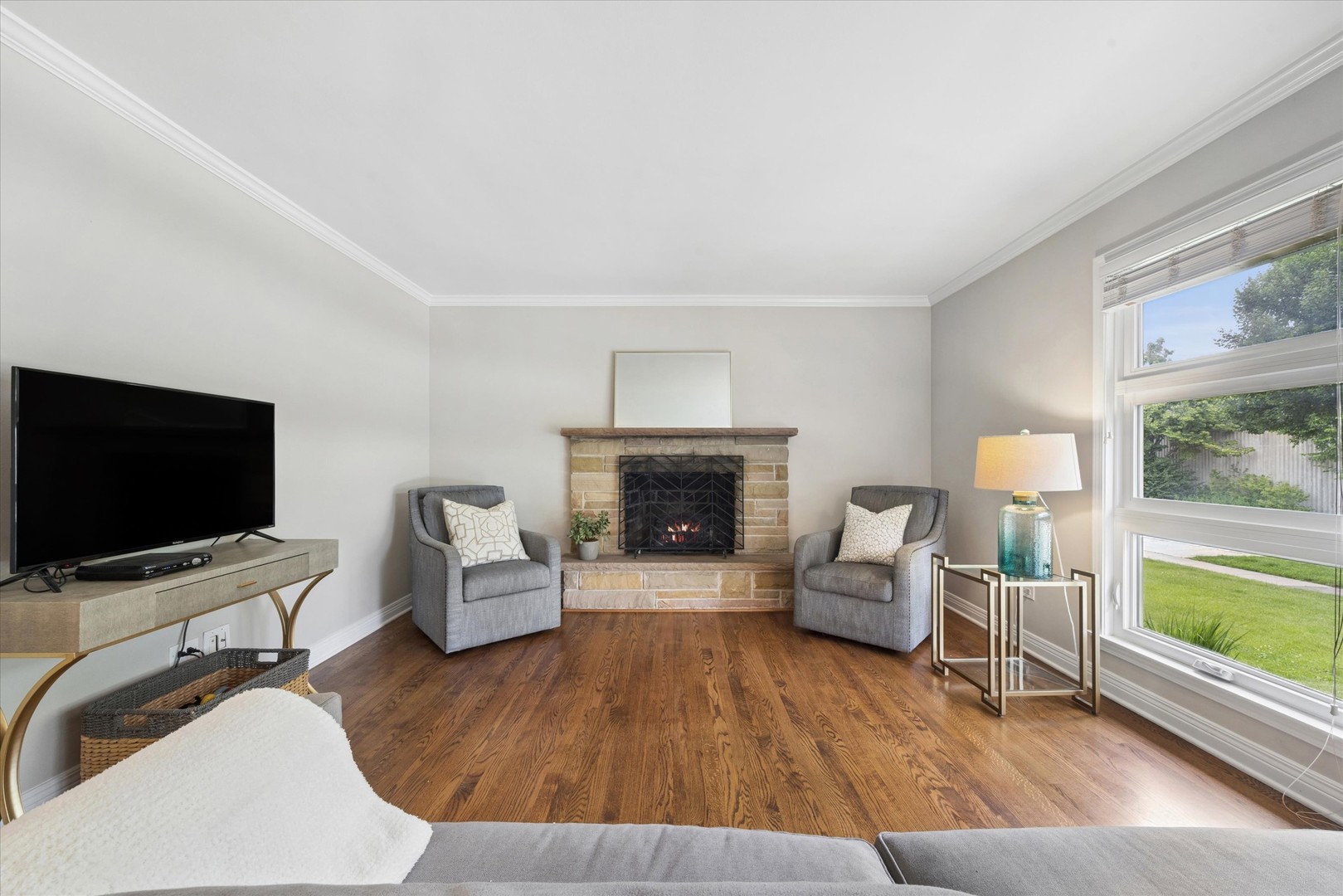 212 North Jackson Road Clarendon Hills, IL 60514 - Photo 8 of 17