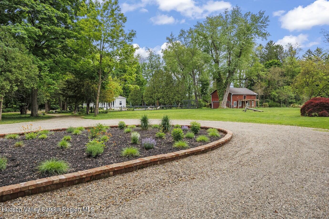 33 Broad Street Kinderhook, NY 12106 - Photo 58 of 76 Front Circle toward hard