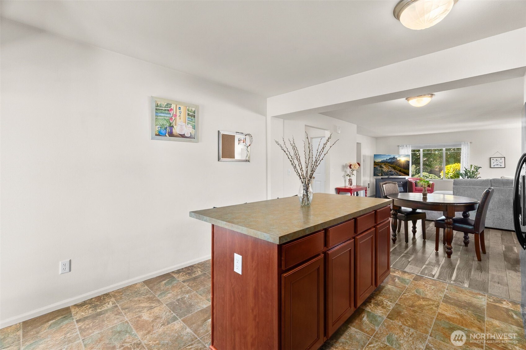 6620 Ruddell Road Southeast Lacey, WA 98513 - Photo 13 of 33 Gallery Image 13