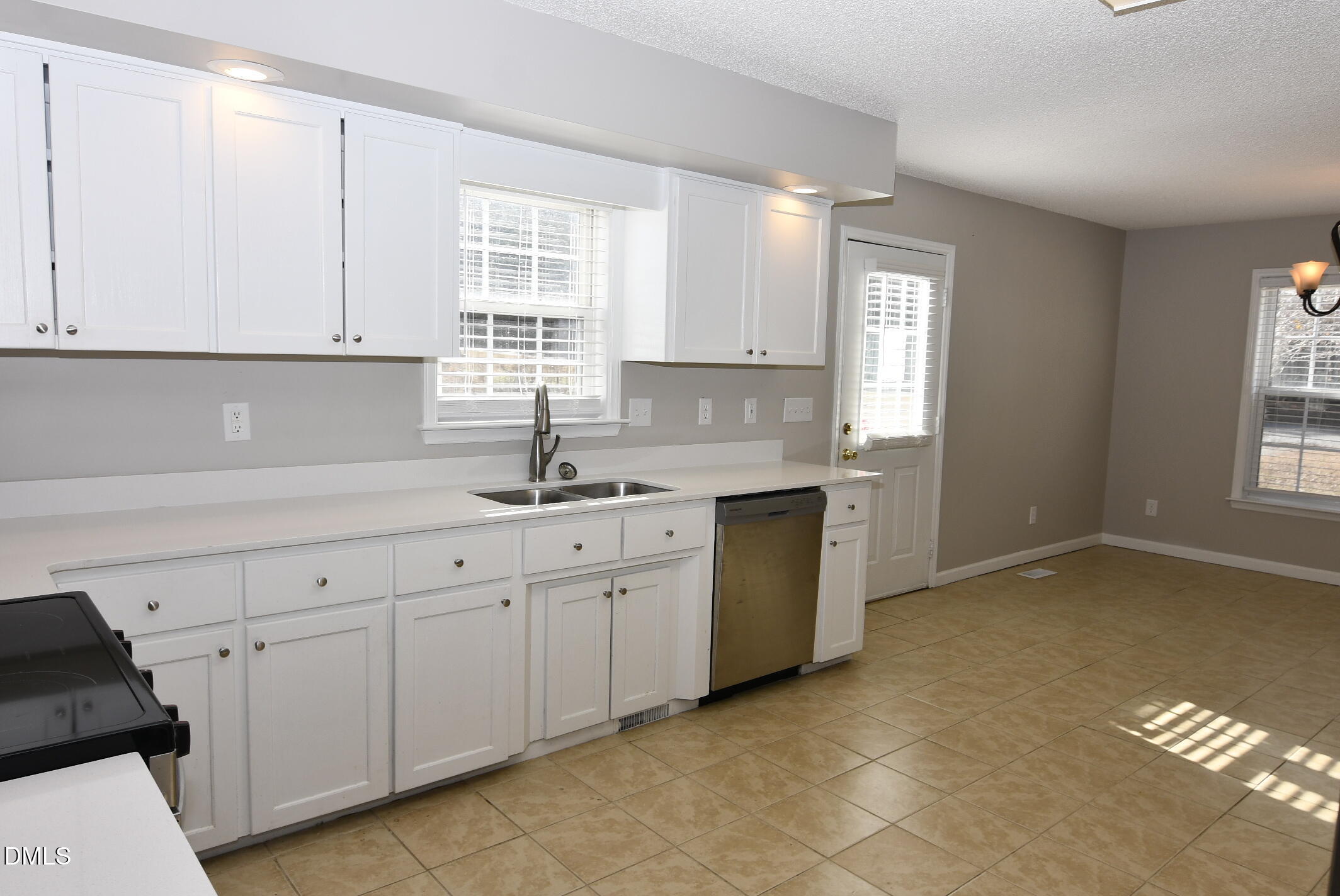 2355 Smith Road Four Oaks, NC 27524 - Photo 7 of 30 _DSC5460