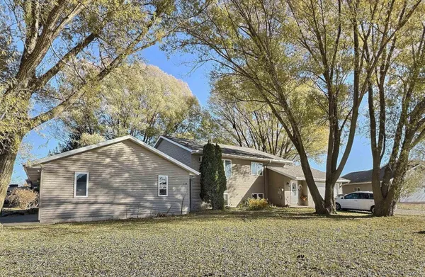 $368,000 | 336 Wintergreen Drive, Omro, WI 54963