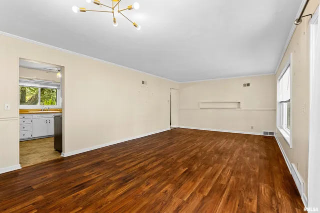 $185,000 | 11 Sandalwood Lane, Bartonville, IL 61607