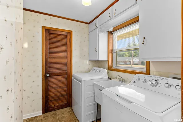 $185,000 | 11 Sandalwood Lane, Bartonville, IL 61607