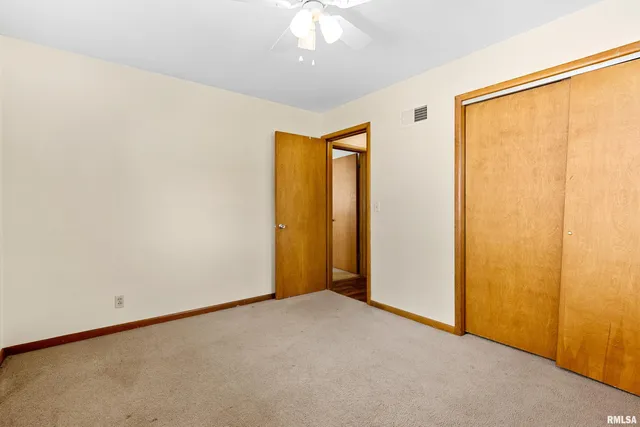 $185,000 | 11 Sandalwood Lane, Bartonville, IL 61607