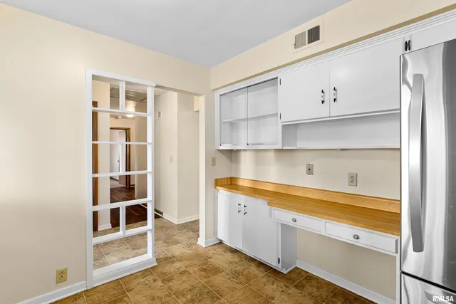 $185,000 | 11 Sandalwood Lane, Bartonville, IL 61607