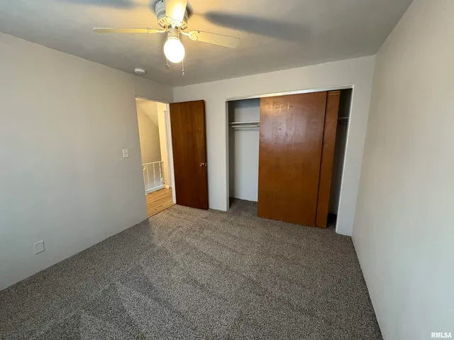 $899 | 760 East Shore Drive, Unit 2, Pekin, IL 61554