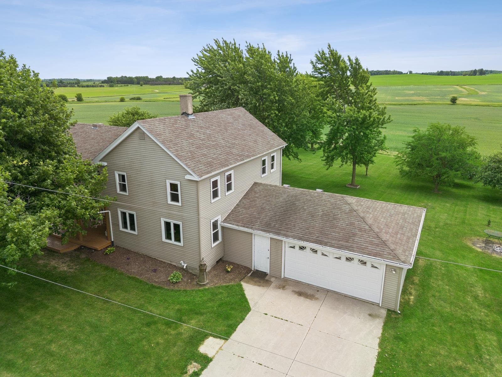 W3387 County Line Road Cleveland, WI 53015 - Photo 3 of 36