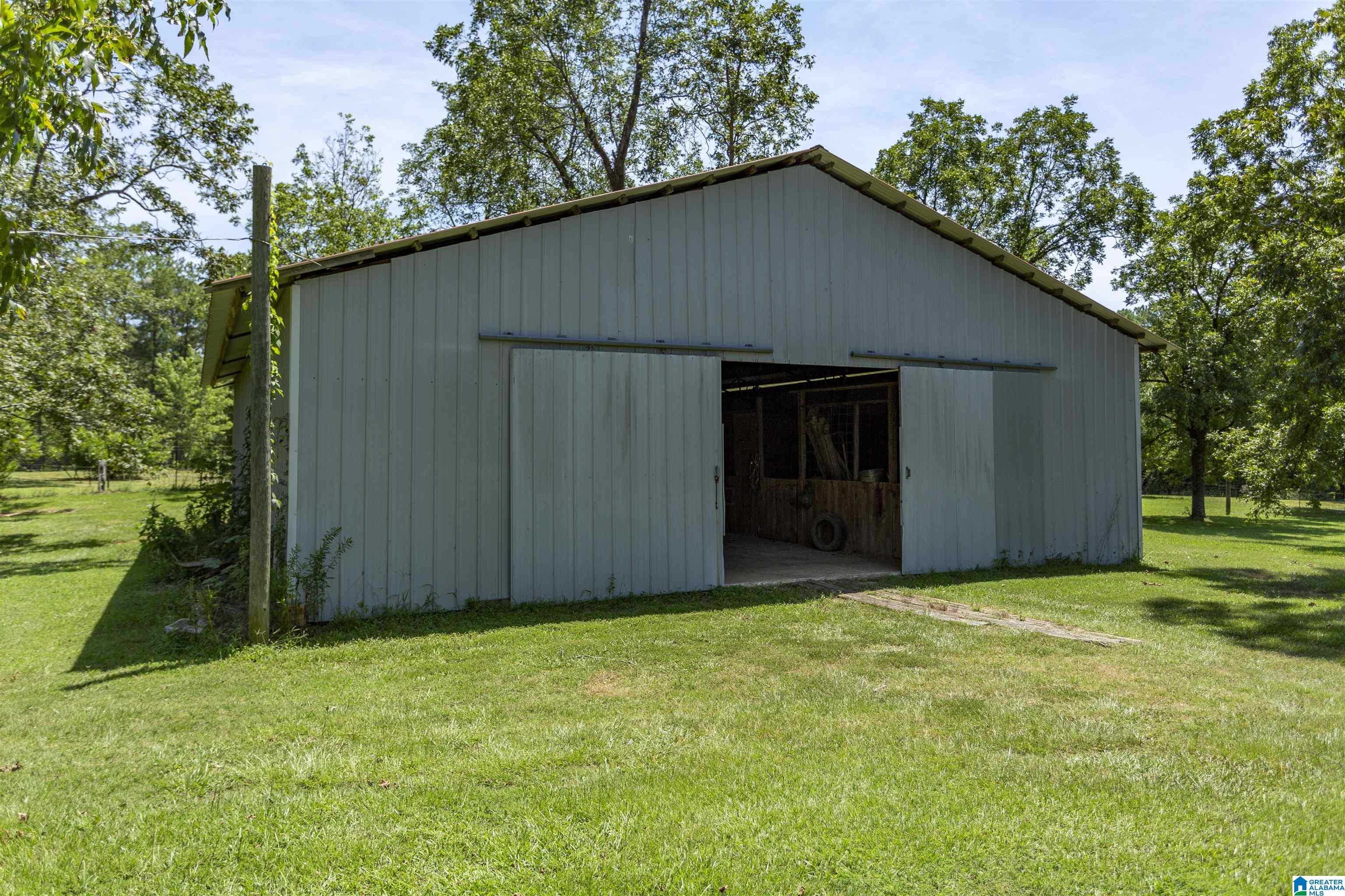 939 Buddy Vines Camp Road Bessemer, AL 35023 - Photo 10 of 79