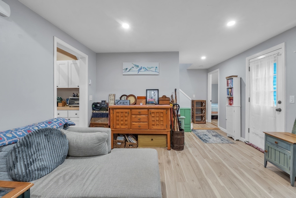 21 Myrtle Avenue Sterling, MA 01564 - Photo 13 of 24