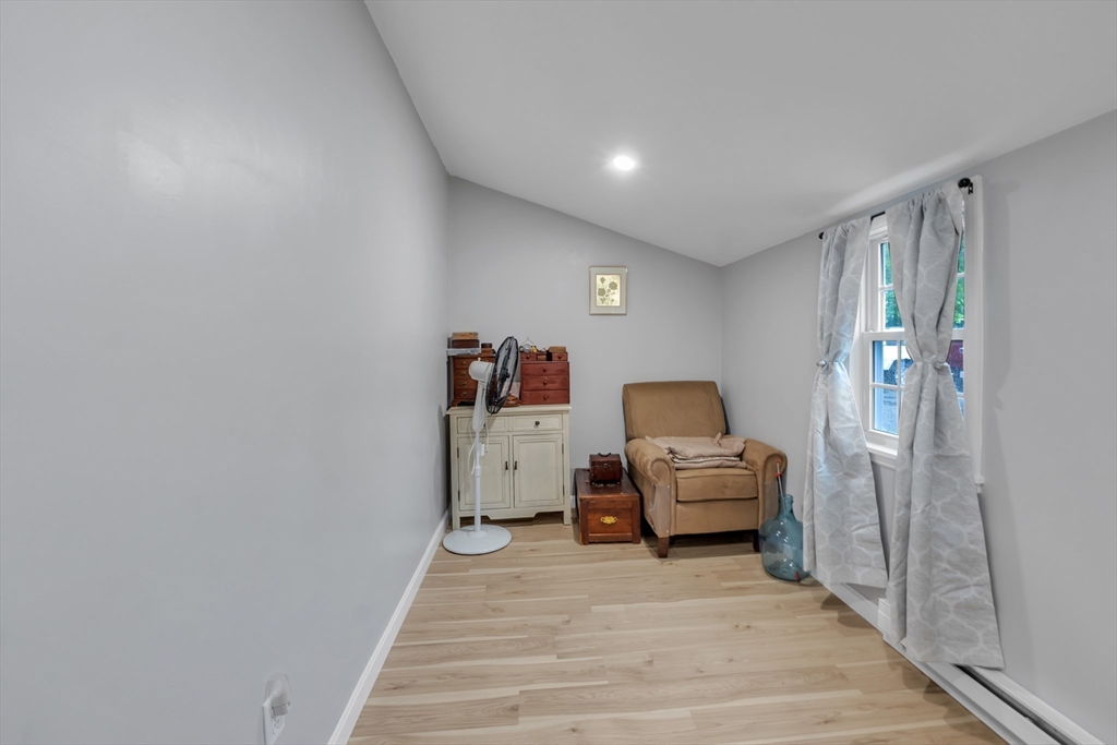 21 Myrtle Avenue Sterling, MA 01564 - Photo 16 of 24