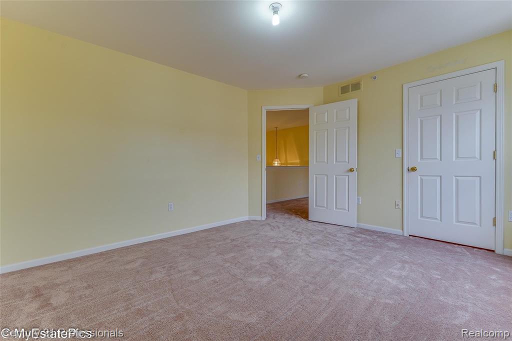 622 Cherry Orchard Road Canton, MI 48188 - Photo 27 of 40