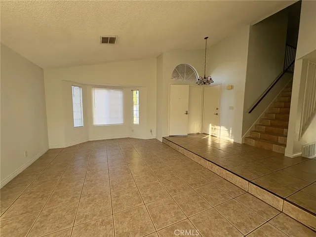 $2,850 | 4622 Moonraker Road, Palmdale, CA 93552