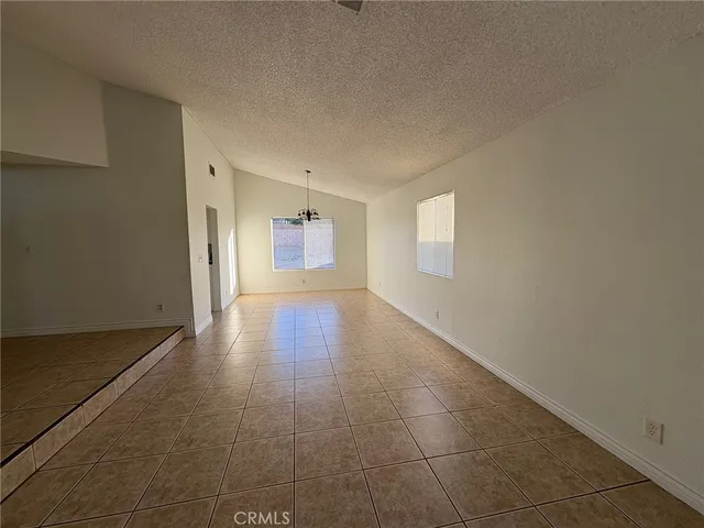 $2,850 | 4622 Moonraker Road, Palmdale, CA 93552