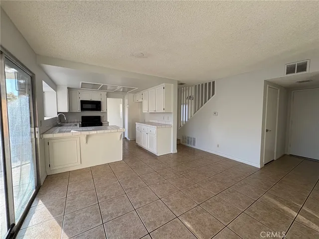 $2,850 | 4622 Moonraker Road, Palmdale, CA 93552