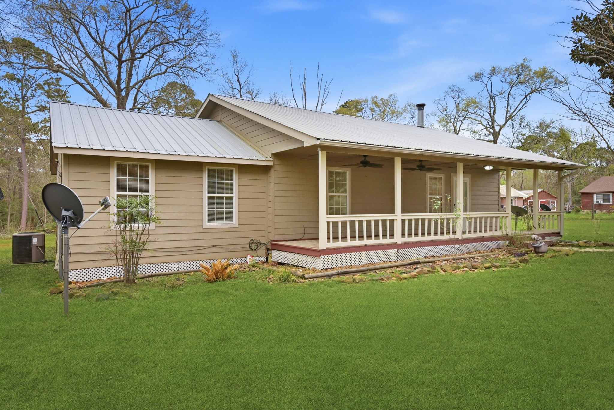 402 Anderson Road Livingston, TX 77351 - Photo 3 of 49