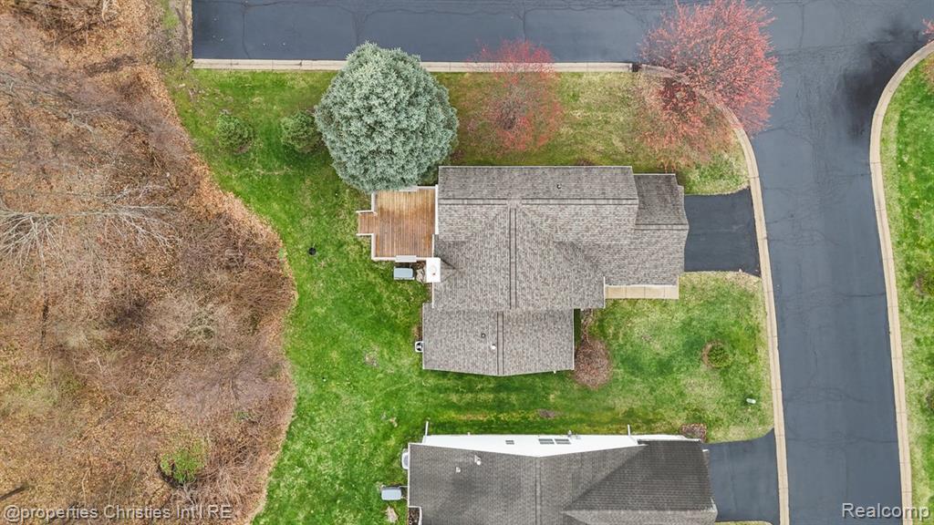 955 Rikki Ann Wixom, MI 48393 - Photo 12 of 54 Gallery Image 12