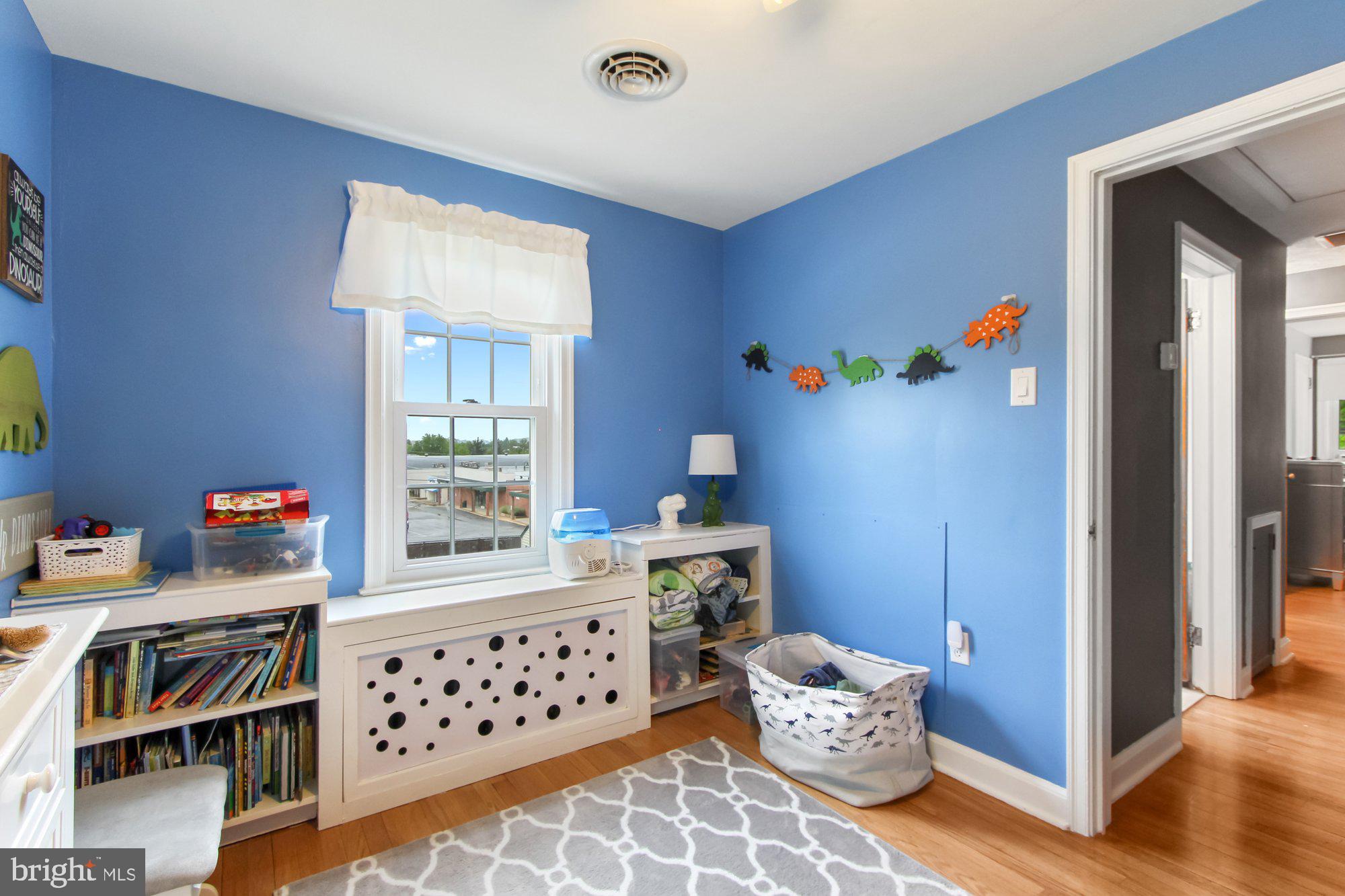 403 Creston Road York, PA 17403 - Photo 18 of 28 Gallery Image 18