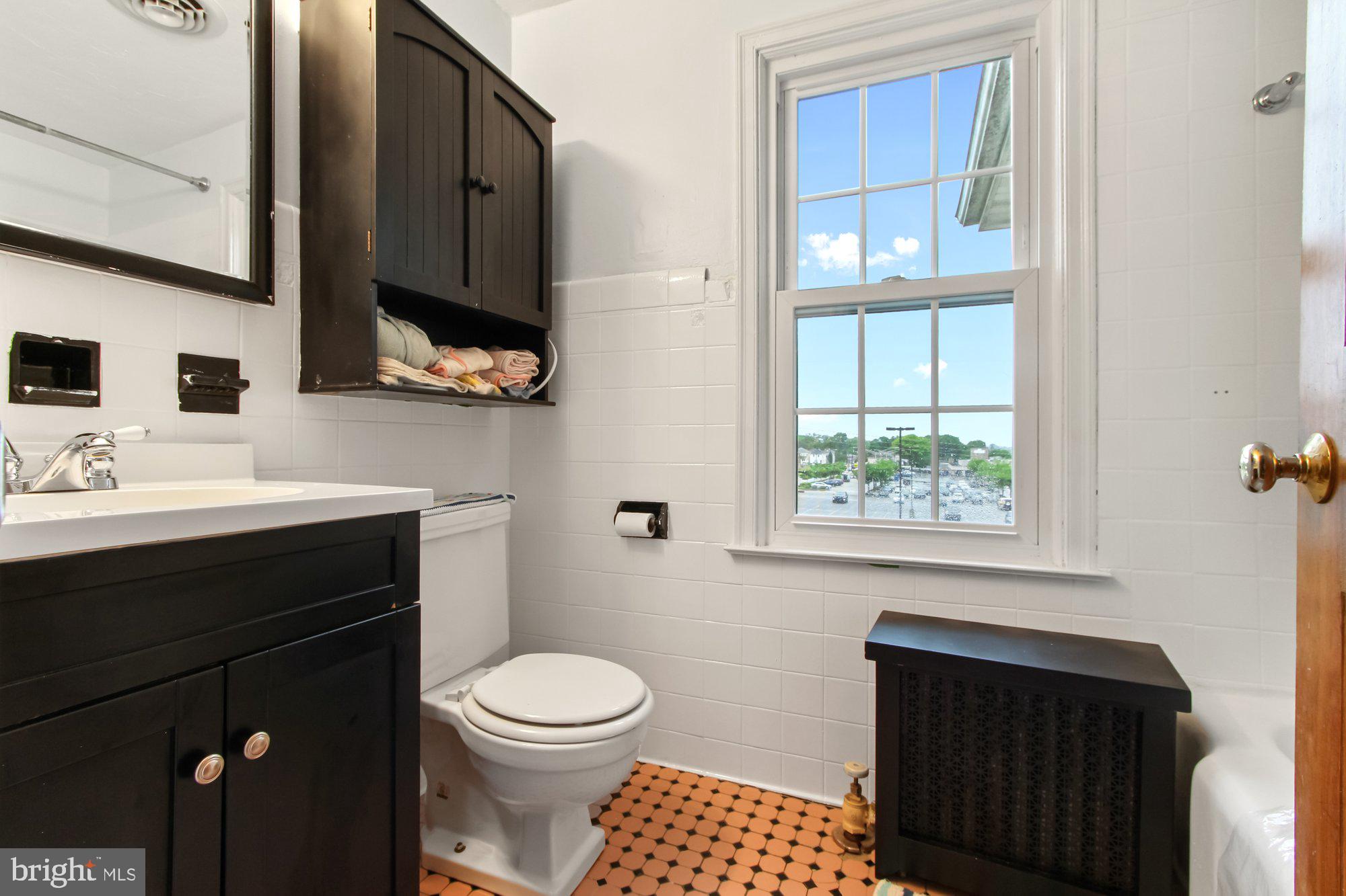 403 Creston Road York, PA 17403 - Photo 19 of 28 Gallery Image 19