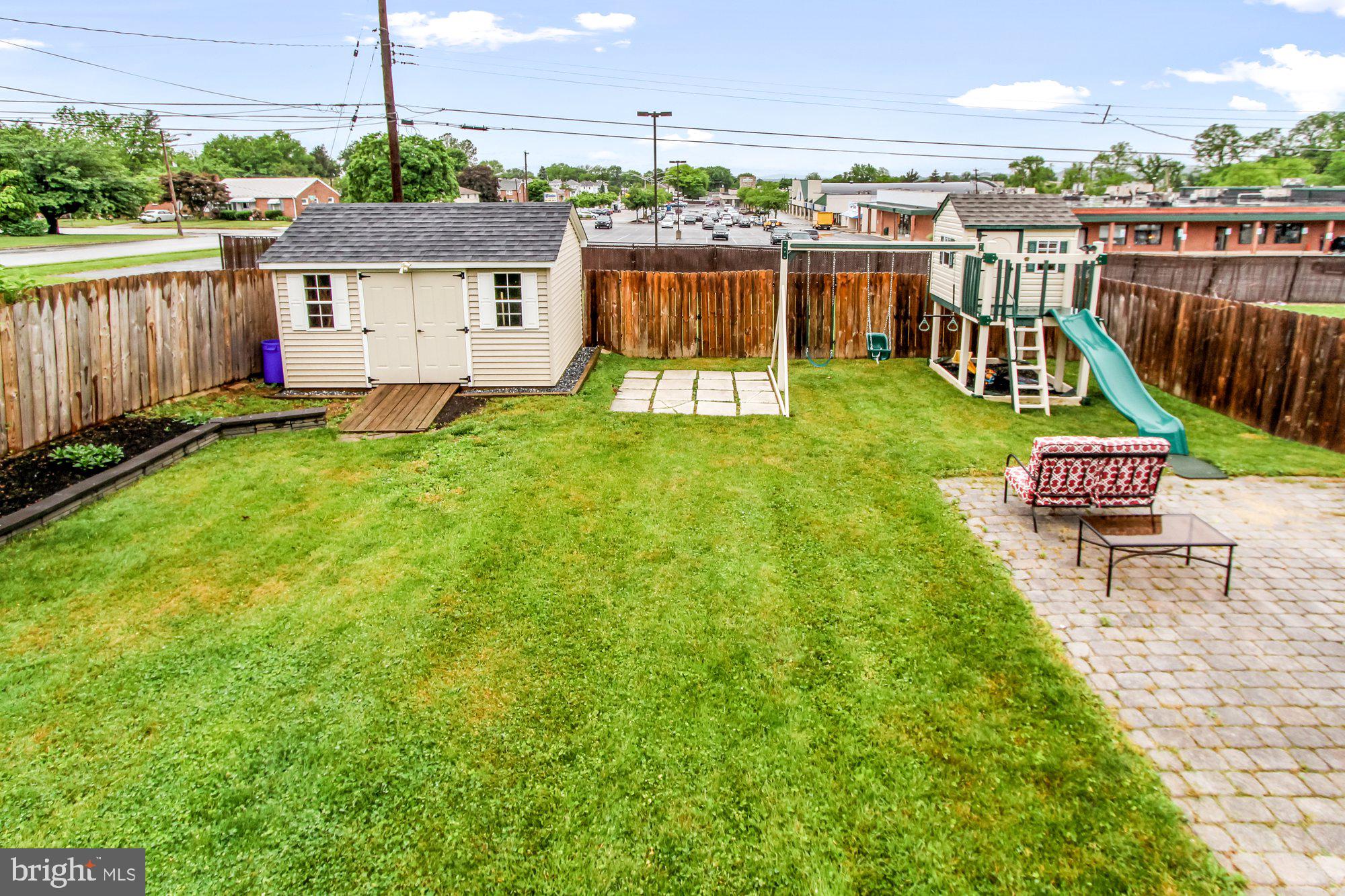 403 Creston Road York, PA 17403 - Photo 24 of 28 Gallery Image 24
