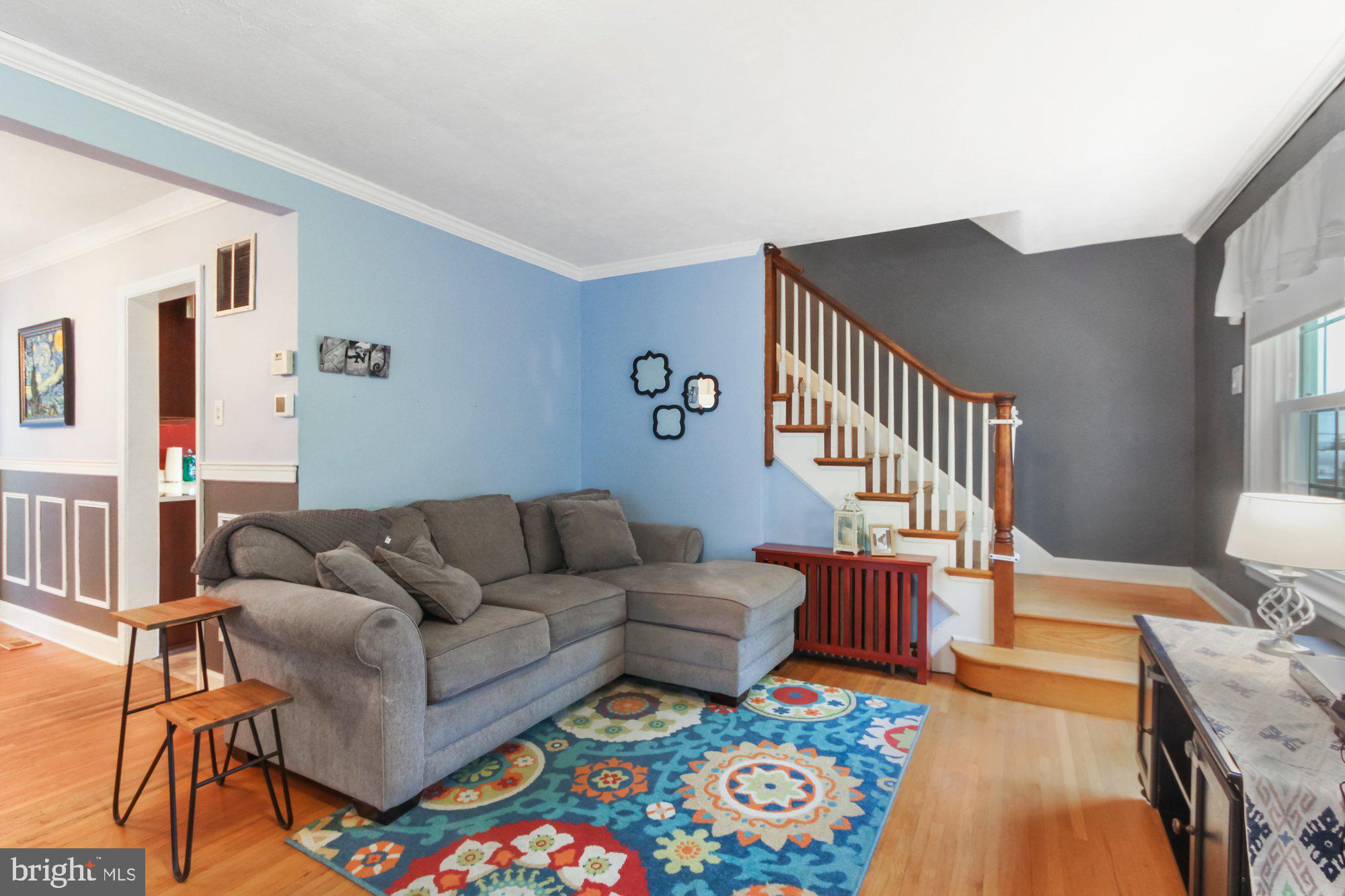 403 Creston Road York, PA 17403 - Photo 4 of 28 Gallery Image 4