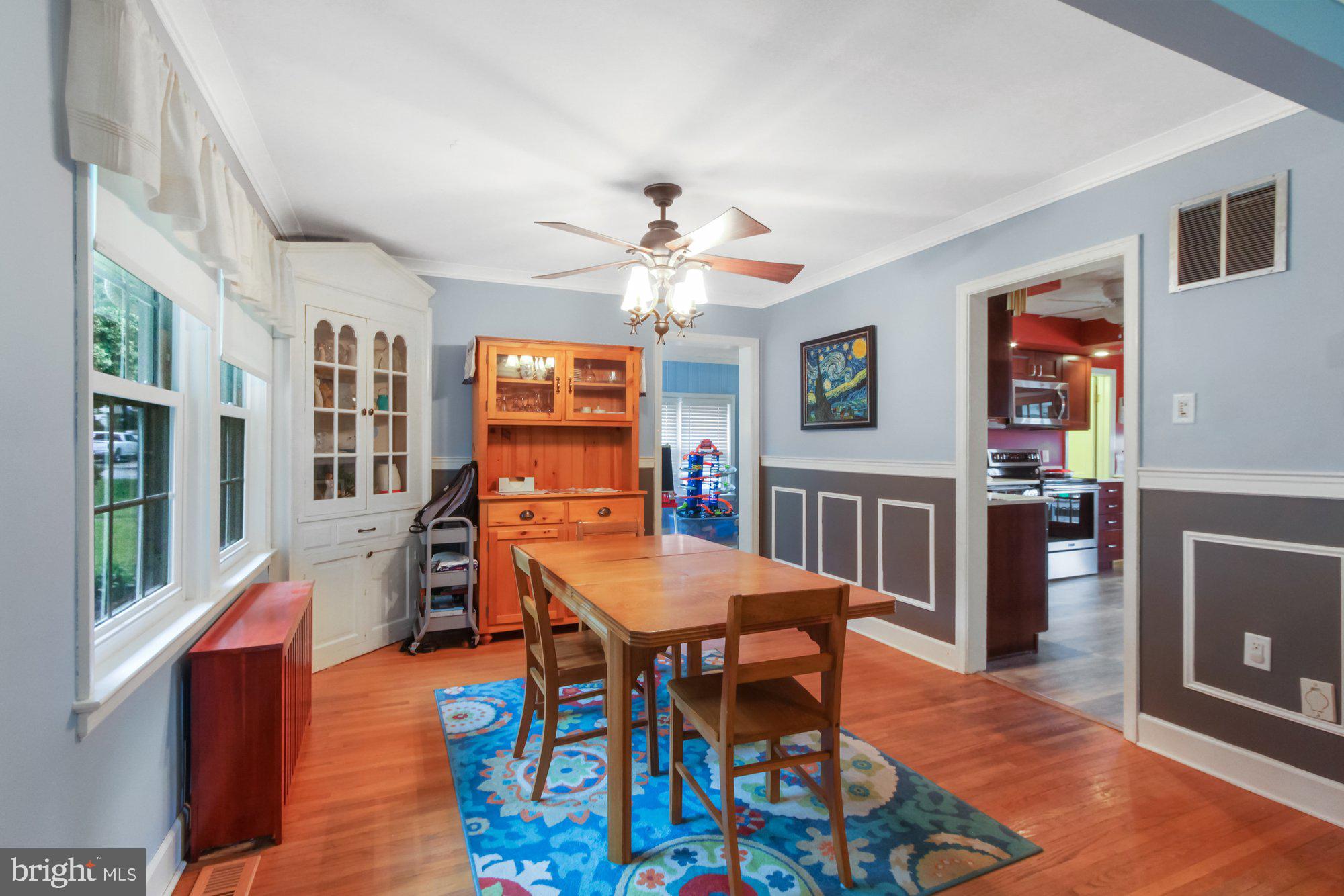 403 Creston Road York, PA 17403 - Photo 5 of 28 Gallery Image 5