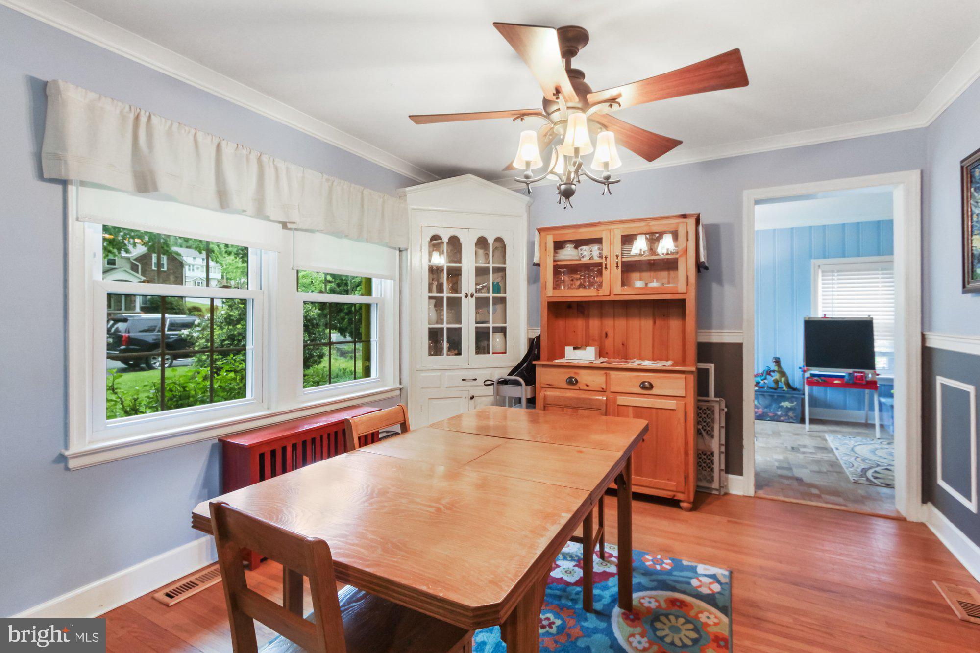 403 Creston Road York, PA 17403 - Photo 6 of 28 Gallery Image 6