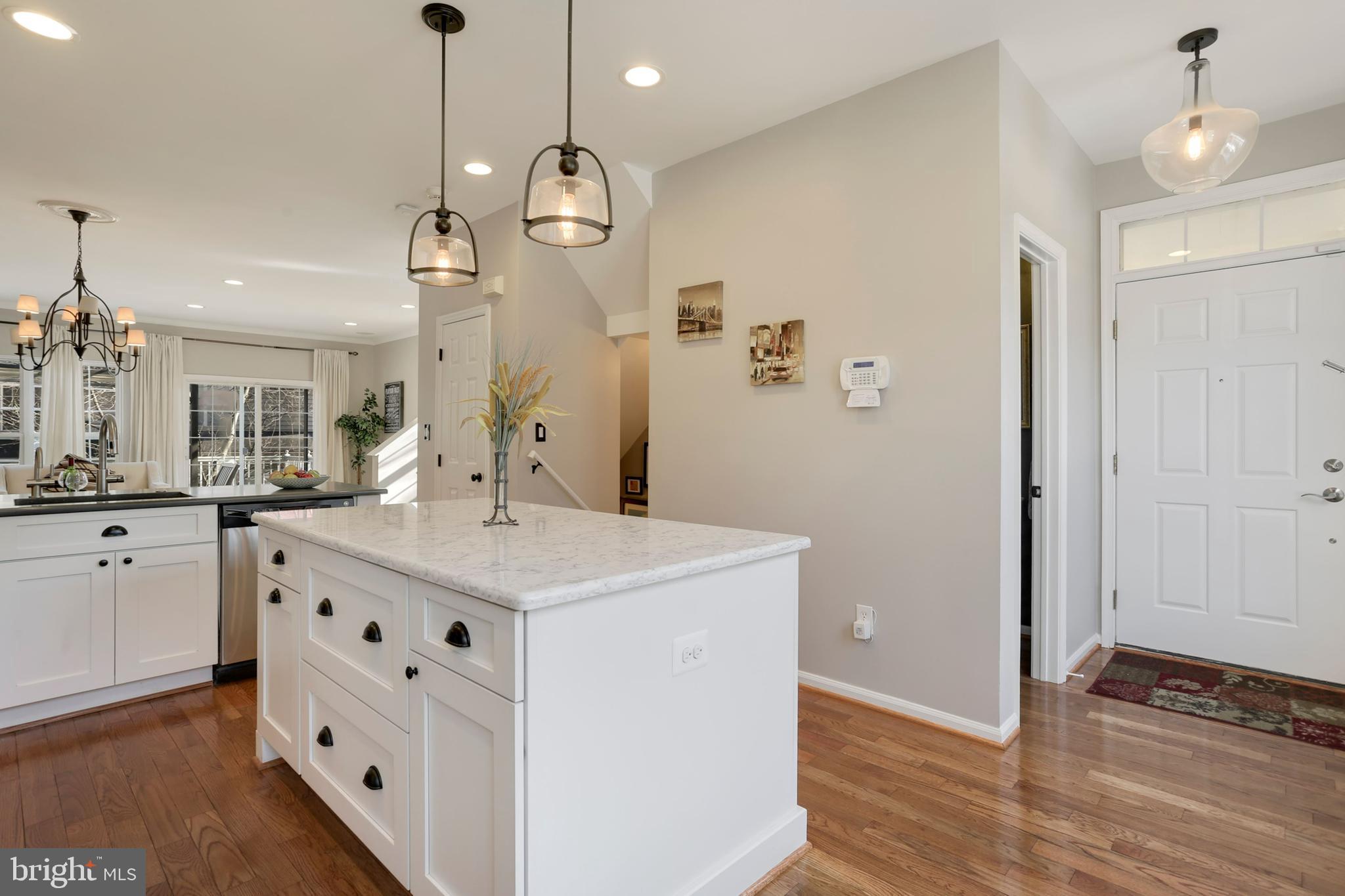 1219 Heritage Commons Court Reston, VA 20194 - Photo 8 of 38 Gallery Image 8