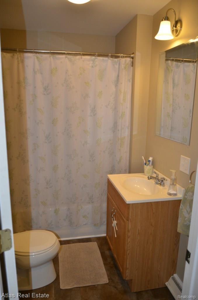 7081 Washburn Road Goodrich, MI 48438 - Photo 9 of 12 Full bath