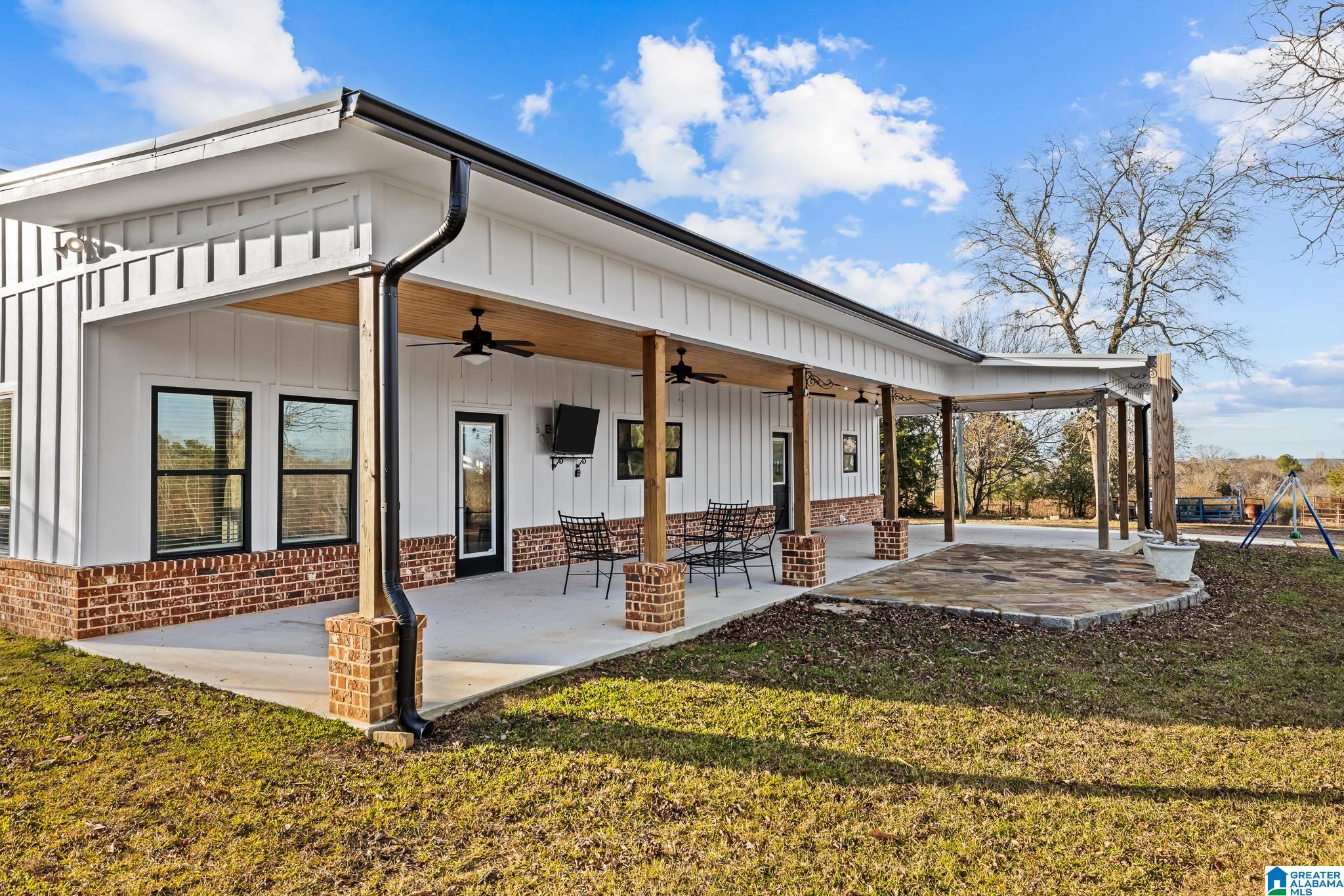 1097 Jones Chapel Road Springville, AL 35146 - Photo 6 of 44