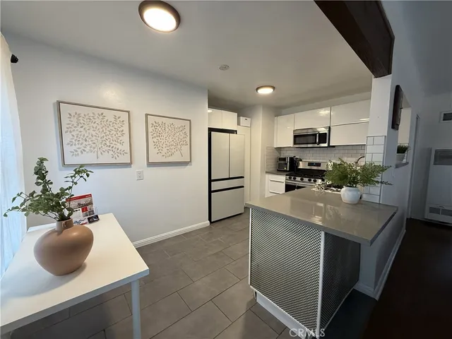 $340,000 | 337 Lime Avenue, Unit 10, Long Beach, CA 90802