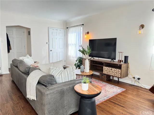 $340,000 | 337 Lime Avenue, Unit 10, Long Beach, CA 90802