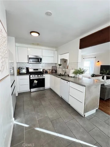 $340,000 | 337 Lime Avenue, Unit 10, Long Beach, CA 90802