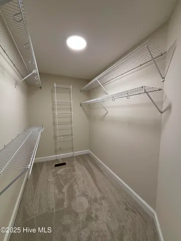 $1,895 | 696 East Main Street, Winterville, NC 28590