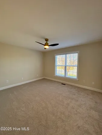 $1,895 | 696 East Main Street, Winterville, NC 28590