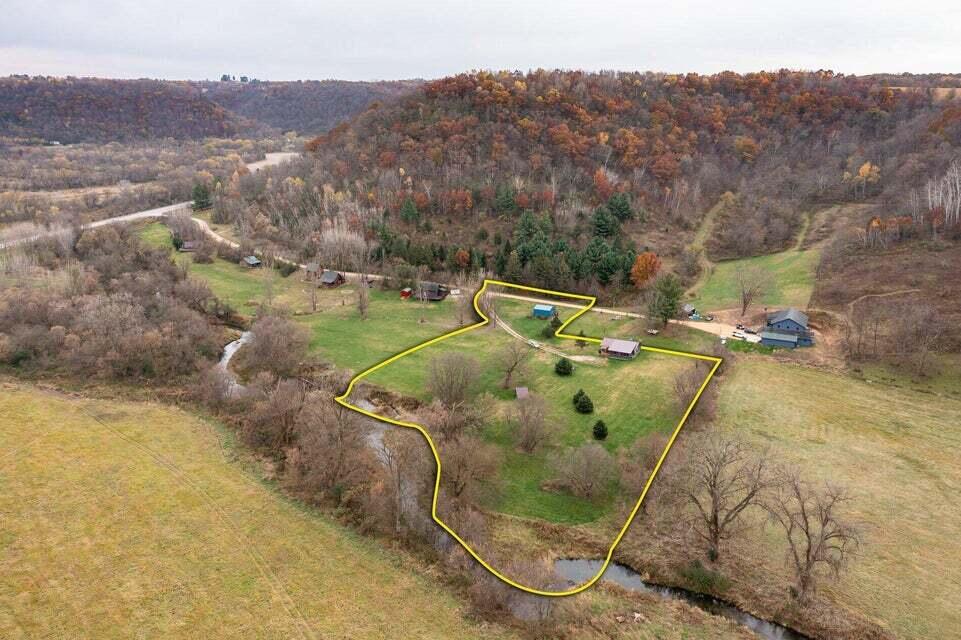 865 Highway 61 Readstown, WI 54652 - Photo 2 of 26 20251030154307611253000000-o