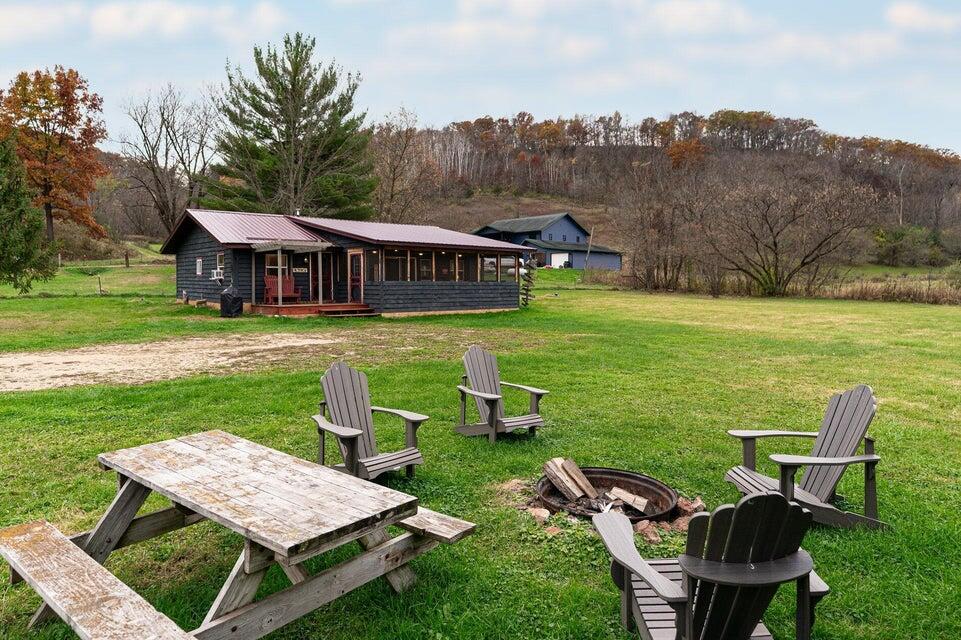 865 Highway 61 Readstown, WI 54652 - Photo 3 of 26 20251030154319624969000000-o